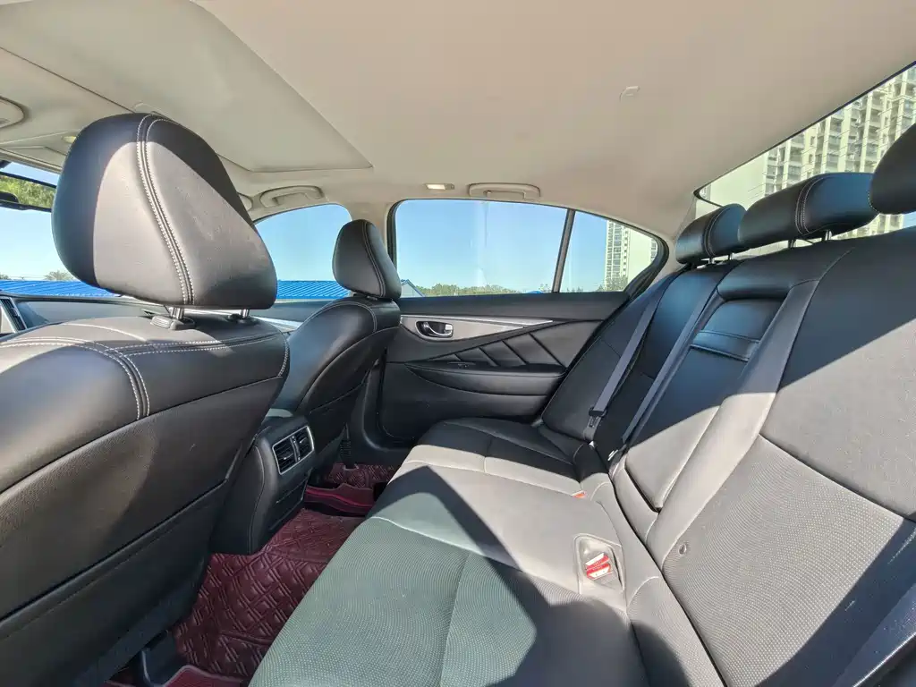 Infiniti Q50L — миниатюра 6