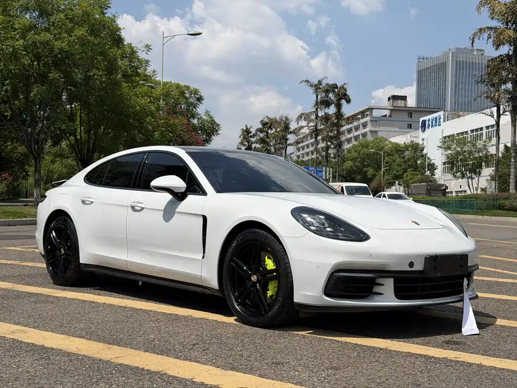 Porsche Panamera Hybrid — миниатюра 2