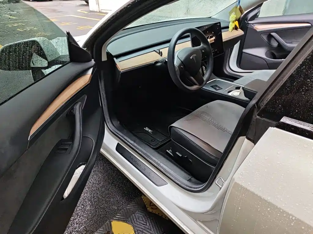 Tesla Model 3 — фотографии объявления, Фото 15