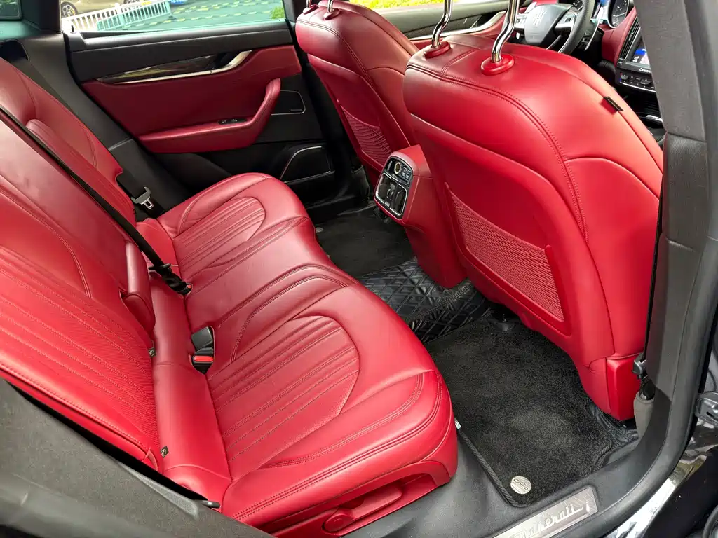 Maserati Levante — миниатюра 14