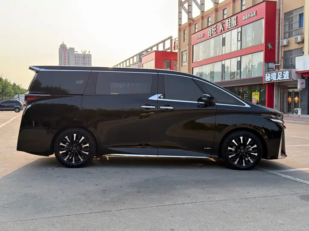 Toyota Vellfire — миниатюра 19