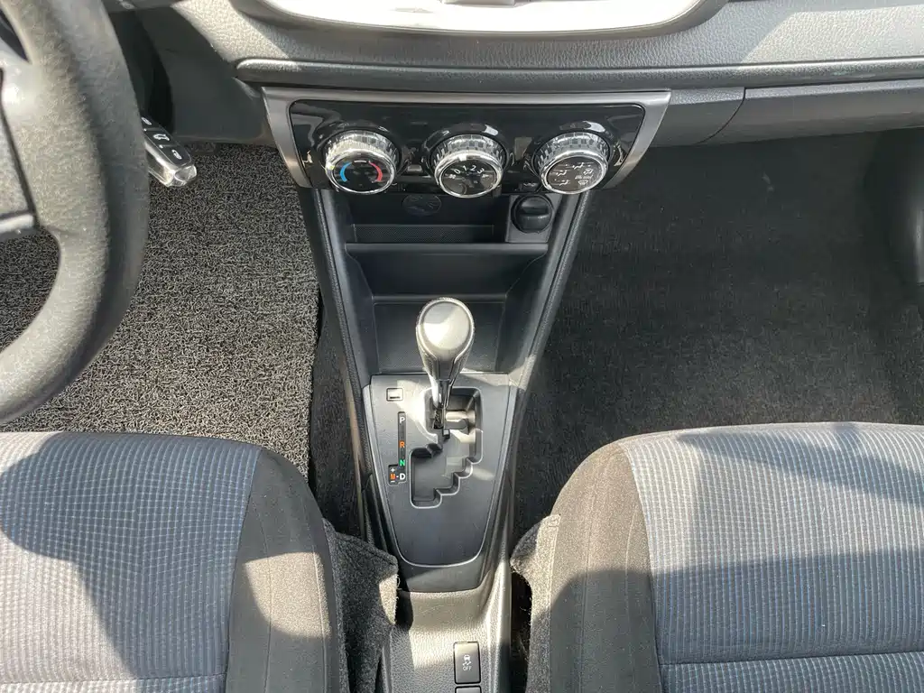 TOYOTA YARIS L ZHIXUAN