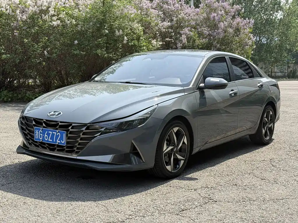 Hyundai Elantra 2023