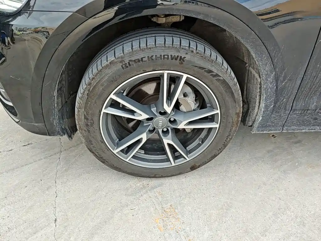 Audi Q5L — миниатюра 23