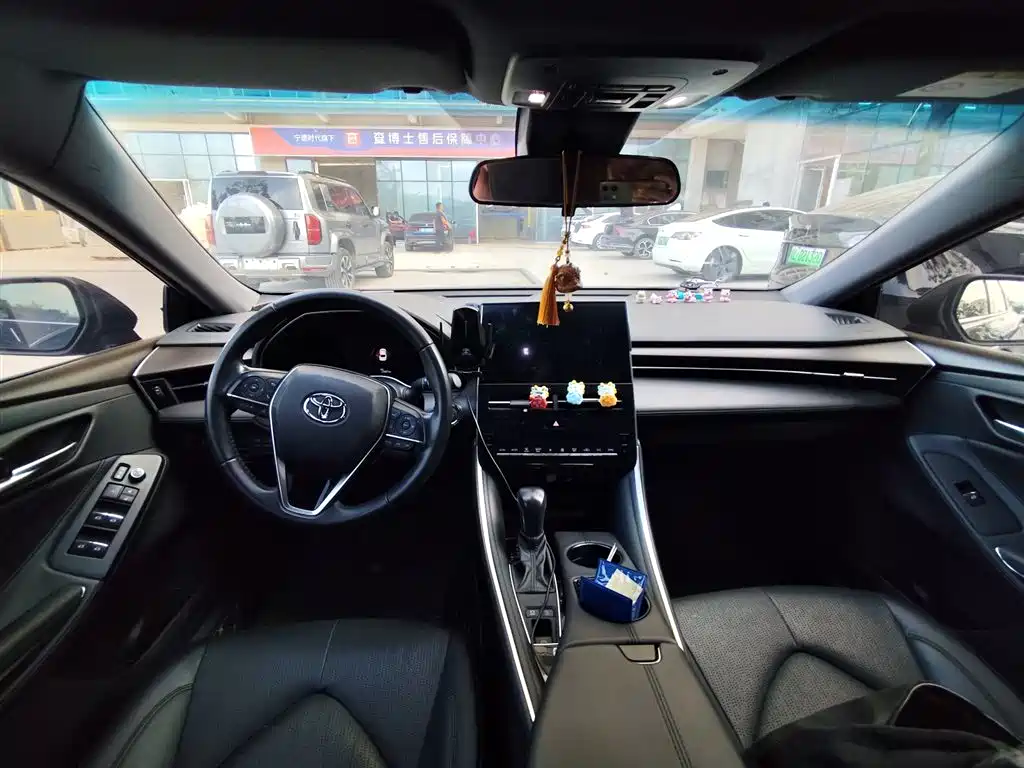 Toyota Avalon — миниатюра 5