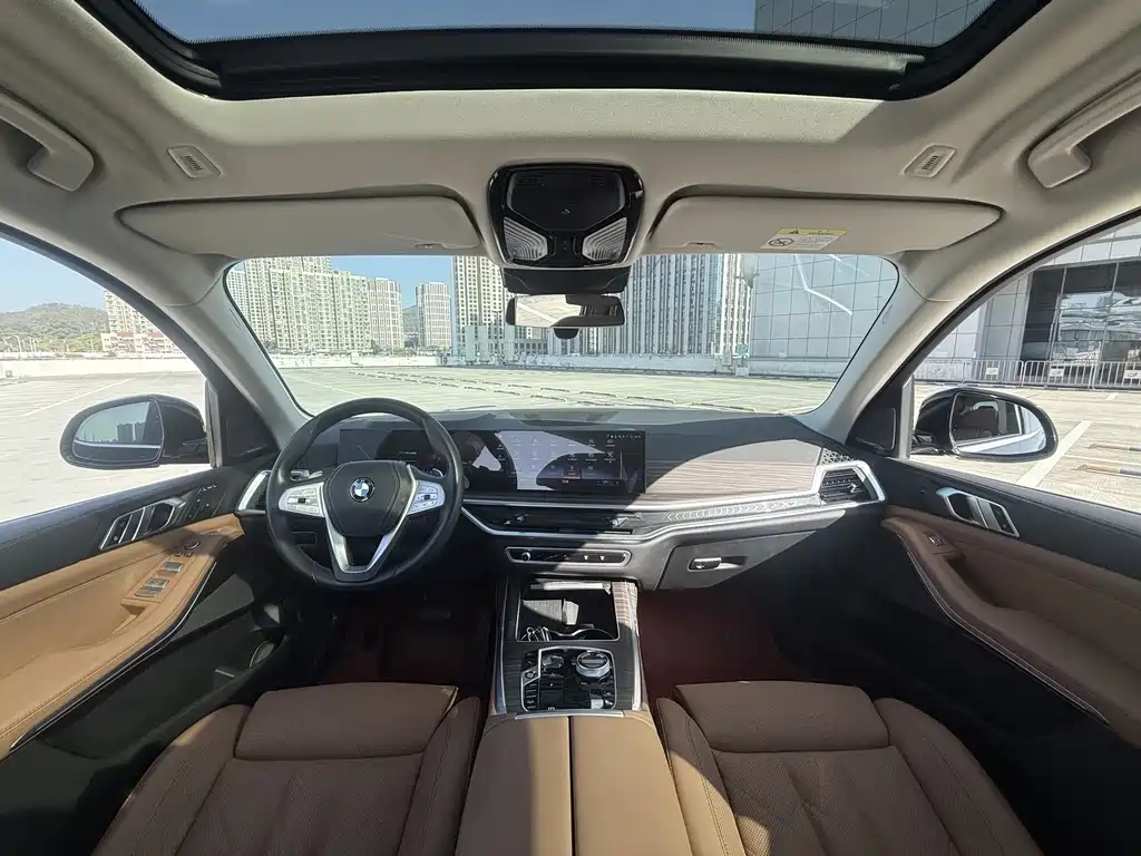 BMW X7 2023 xDrive40i Lead Luxury