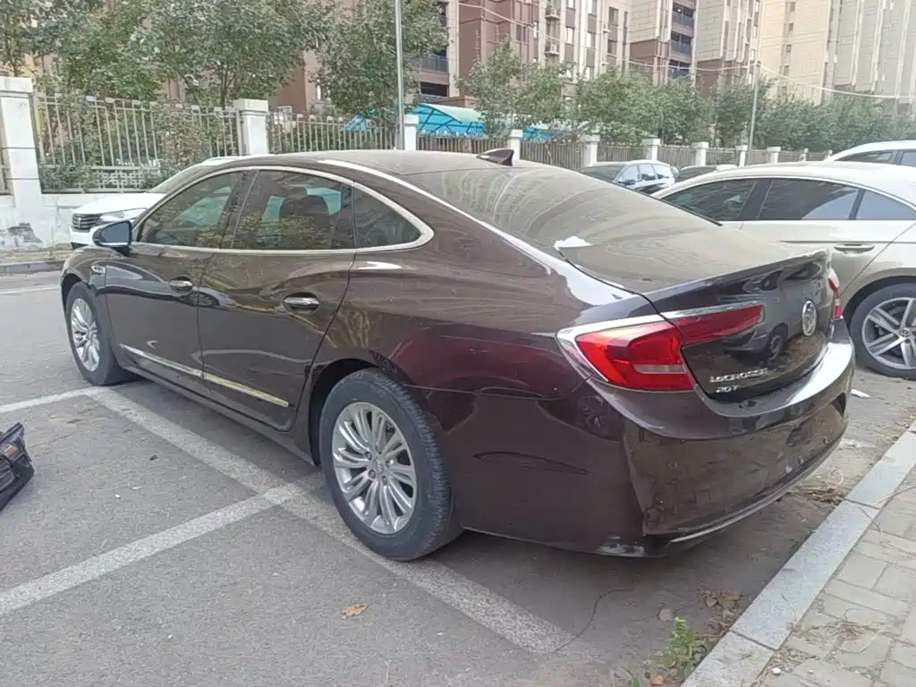 Buick LaCrosse — миниатюра 5