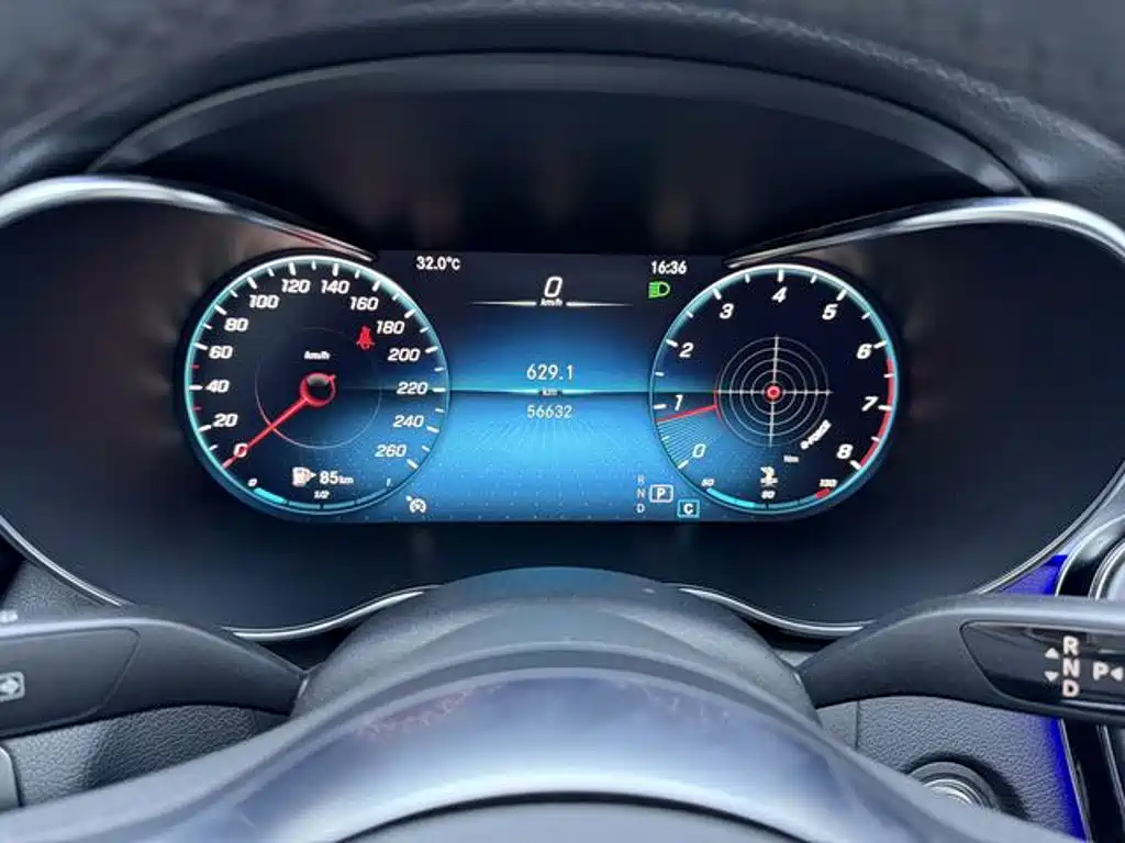 Mercedes-Benz C-Class — миниатюра 3