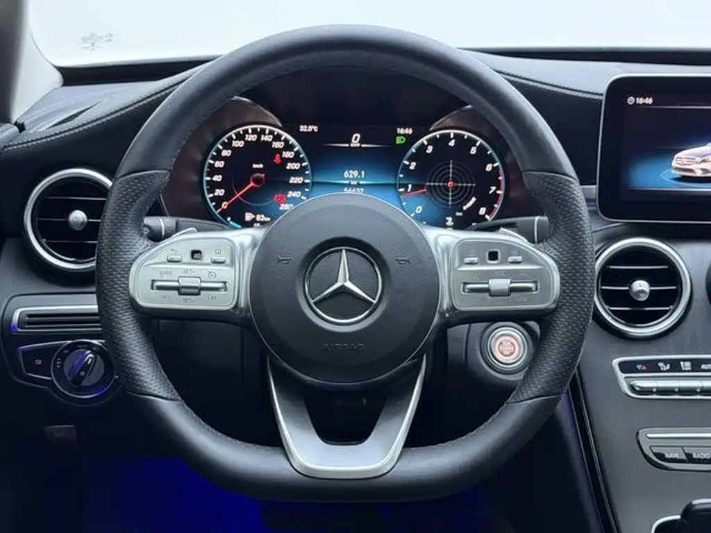 Mercedes-Benz C-Class — миниатюра 15