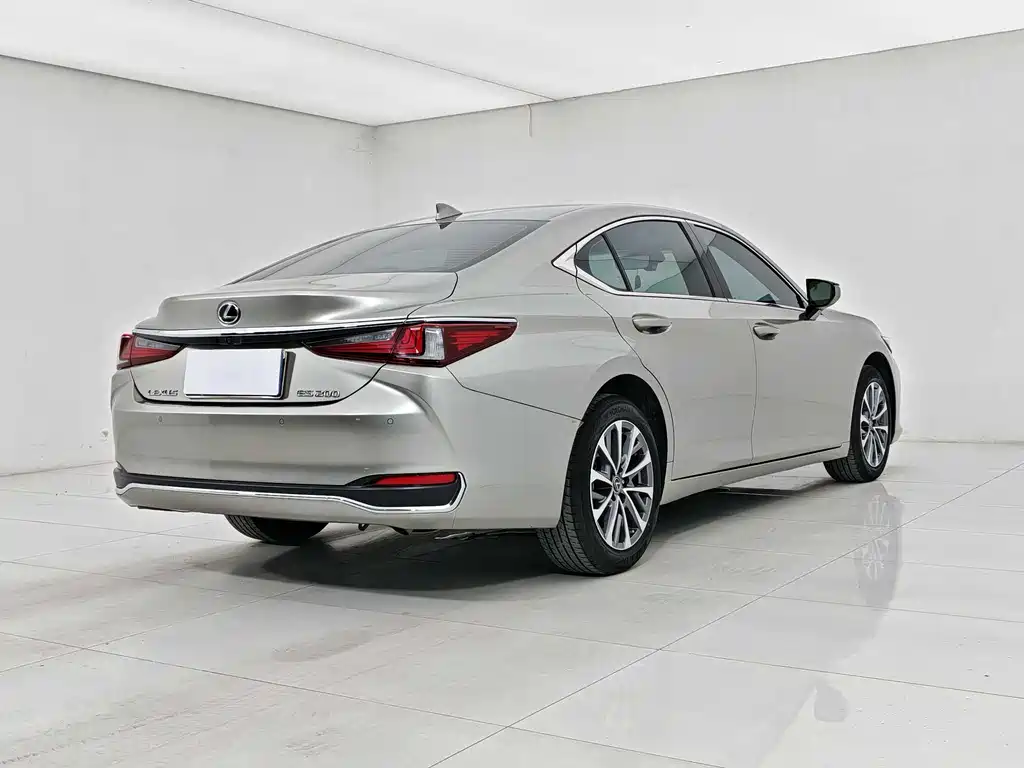 Lexus ES 2024 200 Premium