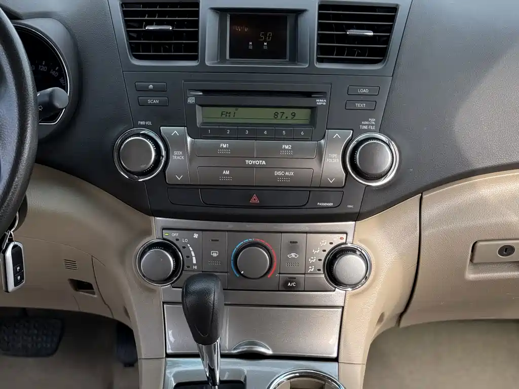 Toyota Highlander — миниатюра 14