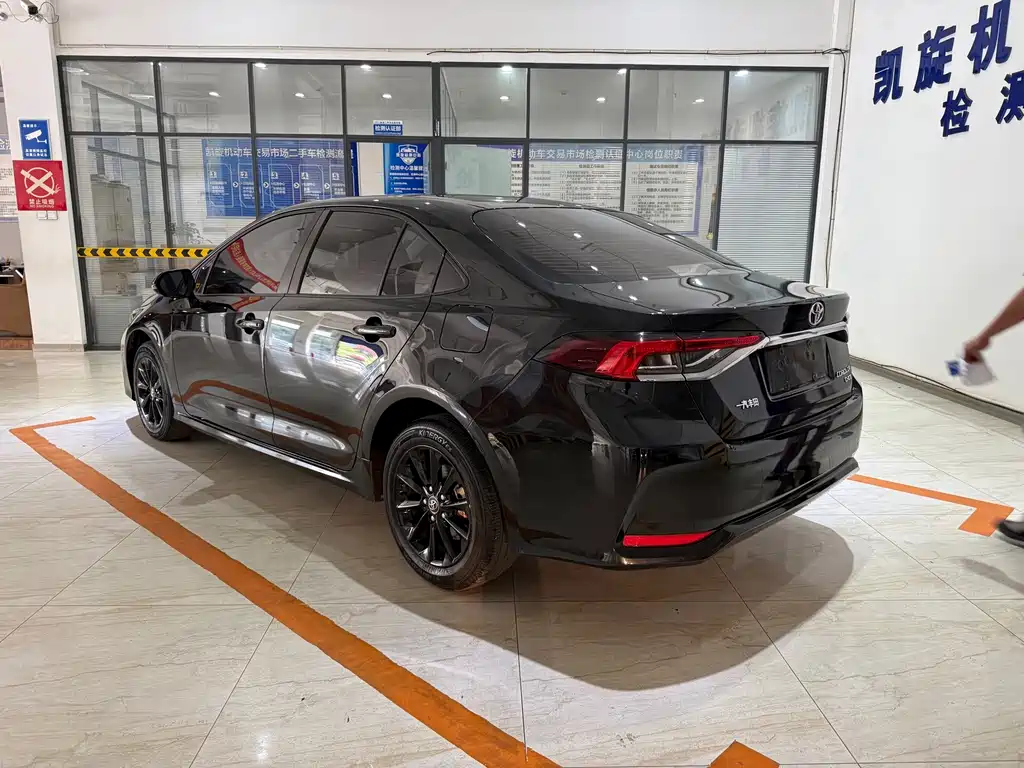 Toyota Corolla — миниатюра 6
