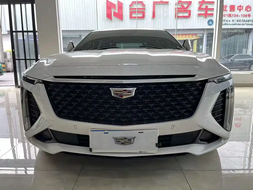 CADILLAC CT6