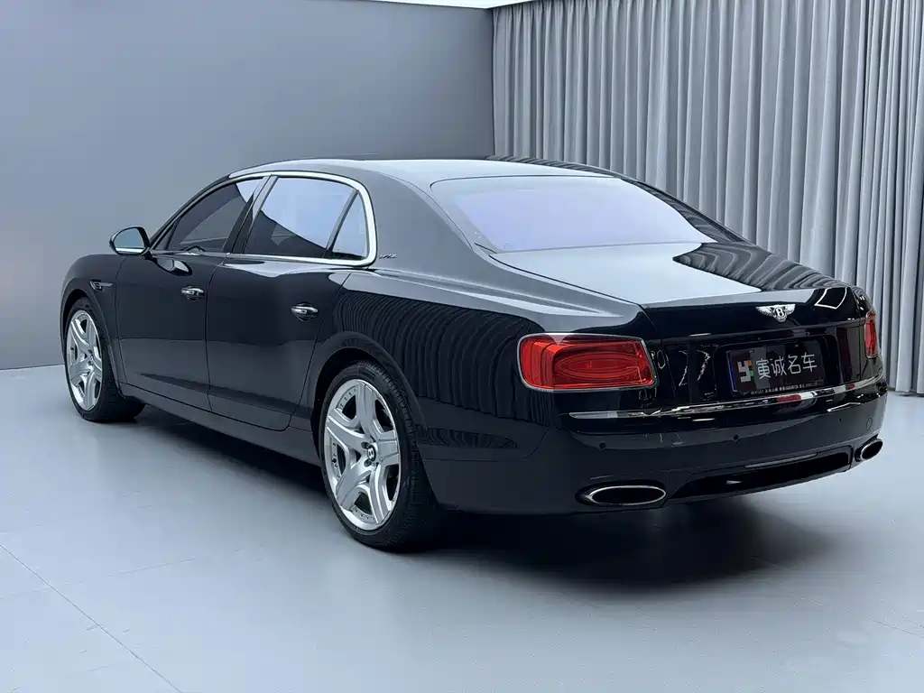 Bentley Flying Spur — миниатюра 6