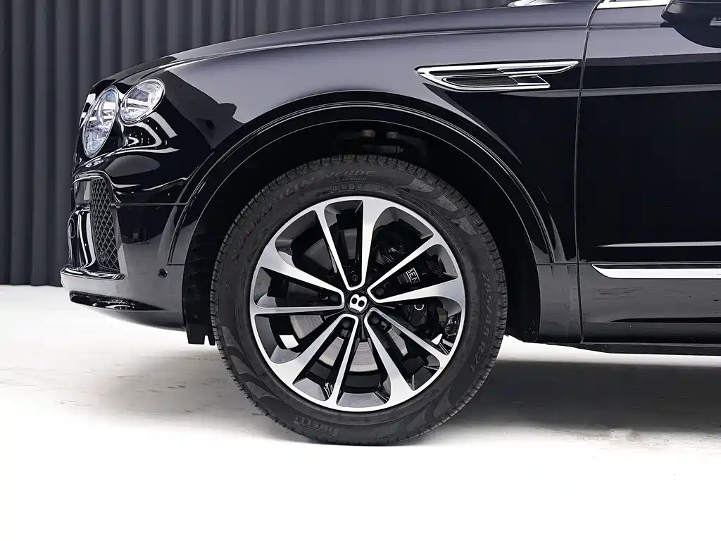 Bentley Bentayga — миниатюра 4