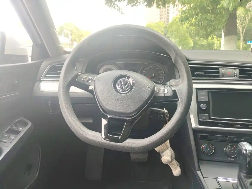 Volkswagen Lamando — миниатюра 3