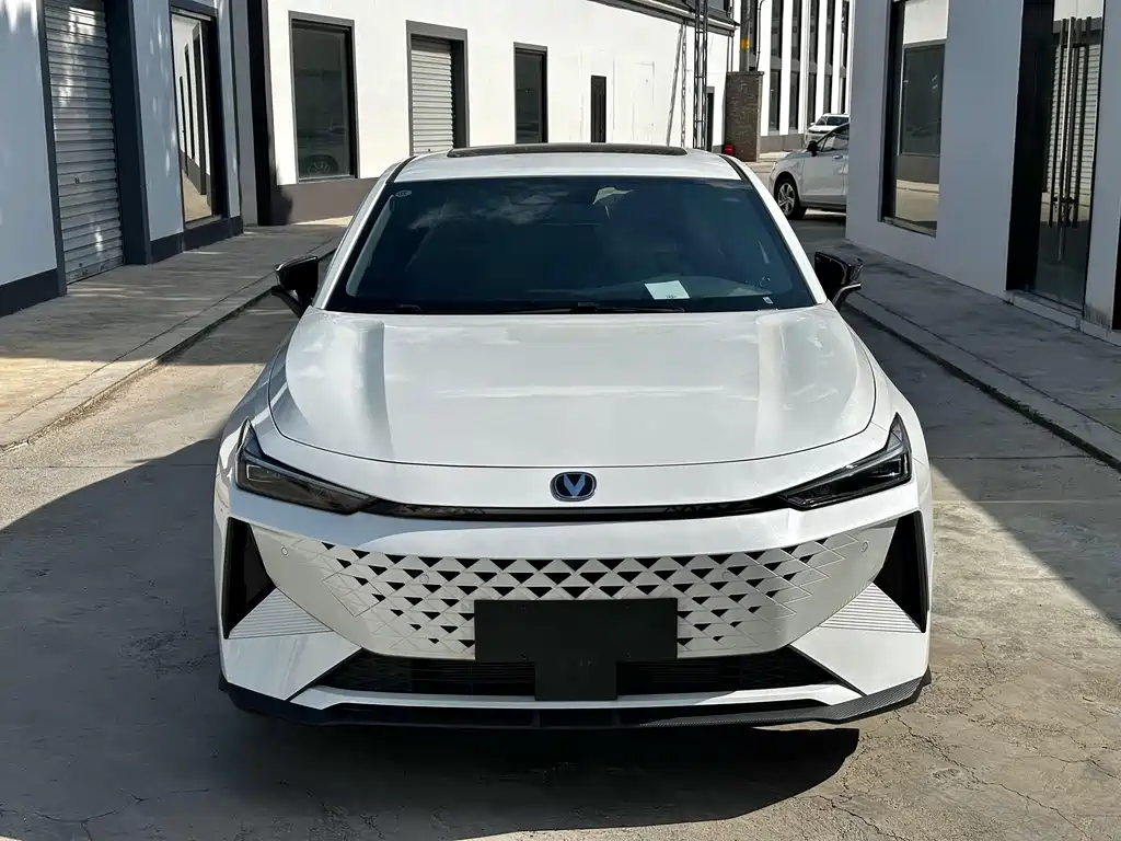 CHANGAN UNI V SMART IDD