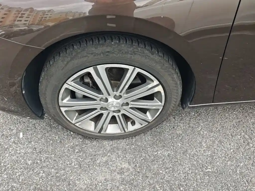Peugeot 408 — миниатюра 23