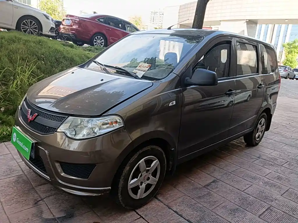 Wuling Hongguang — миниатюра 2