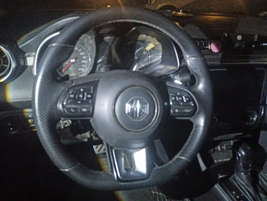MG MG6 — миниатюра 15