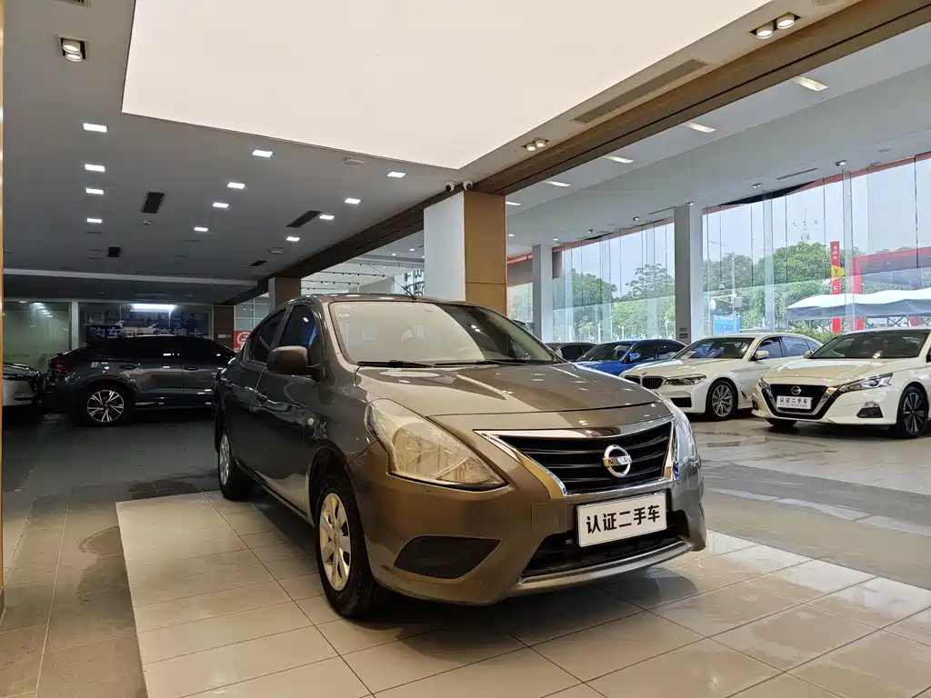 Nissan Sunny 2015 1.5XE MT Comfort