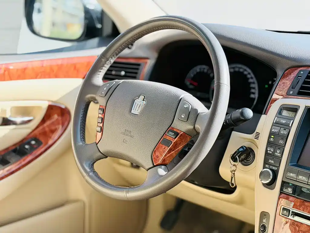 Toyota Crown 2009 2.5L Royal
