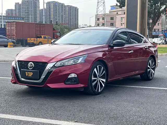NISSAN TEANA