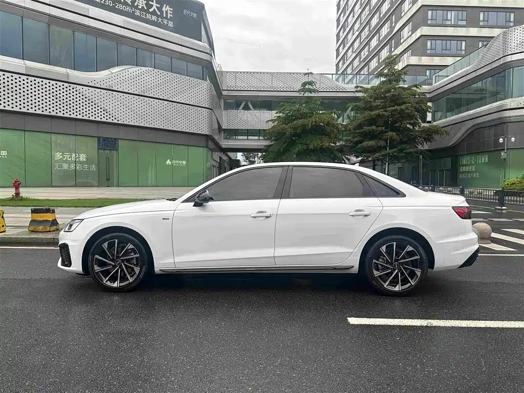 Audi A4L — миниатюра 10