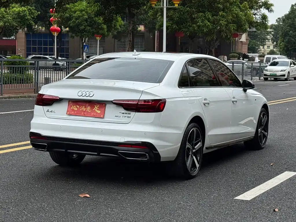 Audi A4L — миниатюра 4