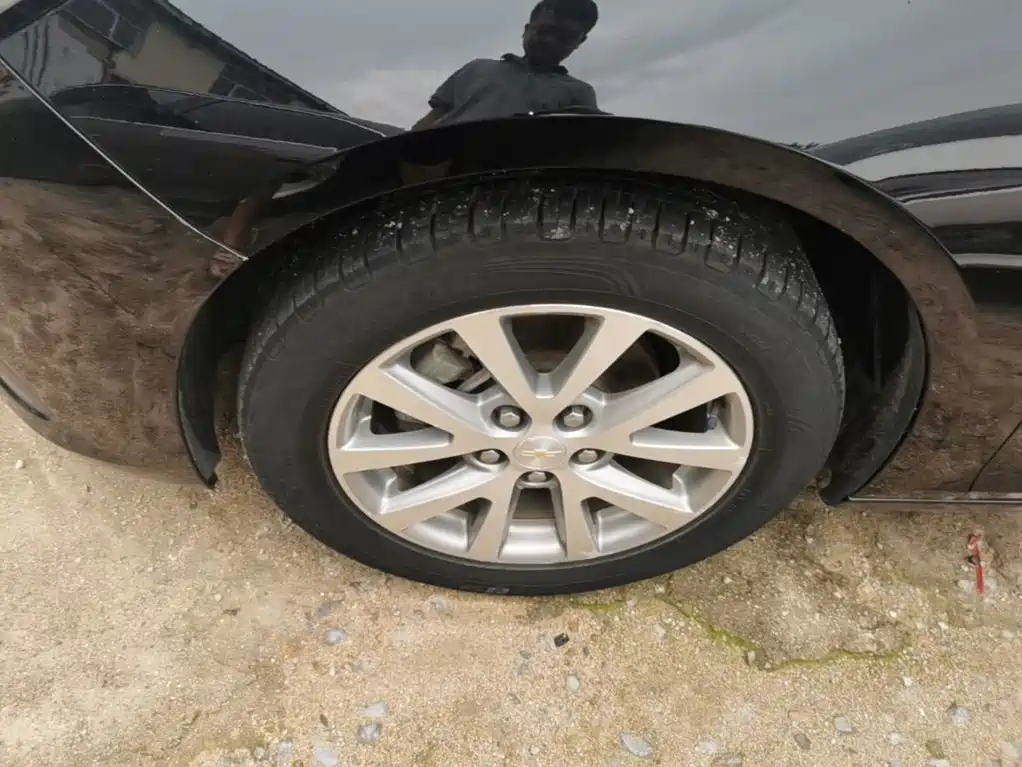 Chevrolet Malibu — миниатюра 23