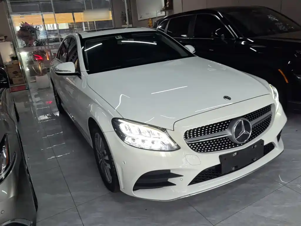 Mercedes-Benz C-Class — миниатюра 4