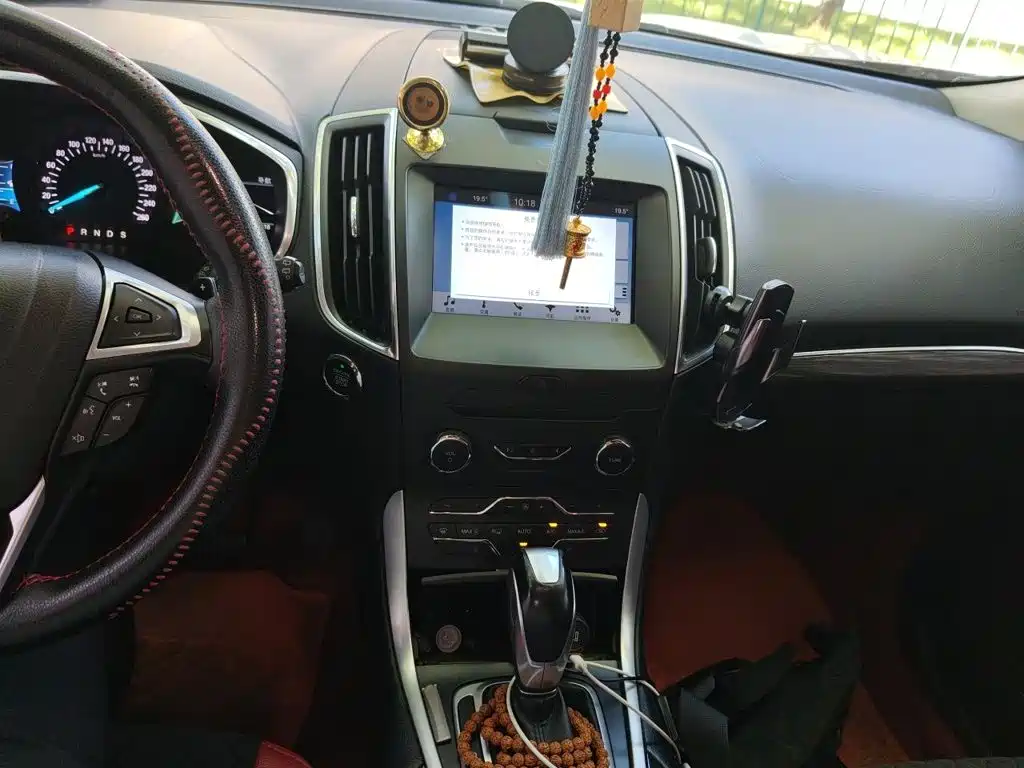 Ford Edge — миниатюра 6