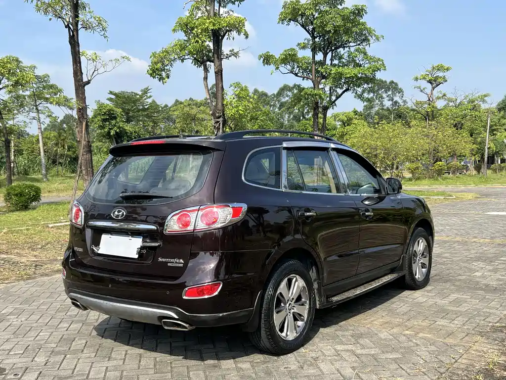 Hyundai Santa Fe — миниатюра 10