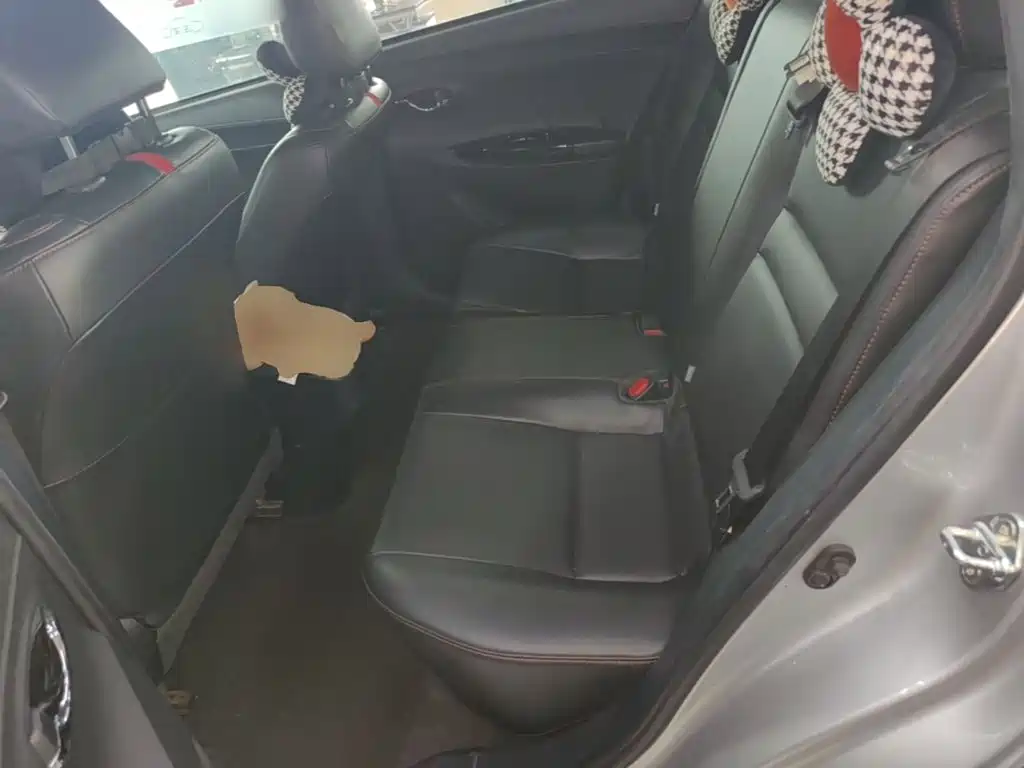 Toyota Yaris L — миниатюра 17