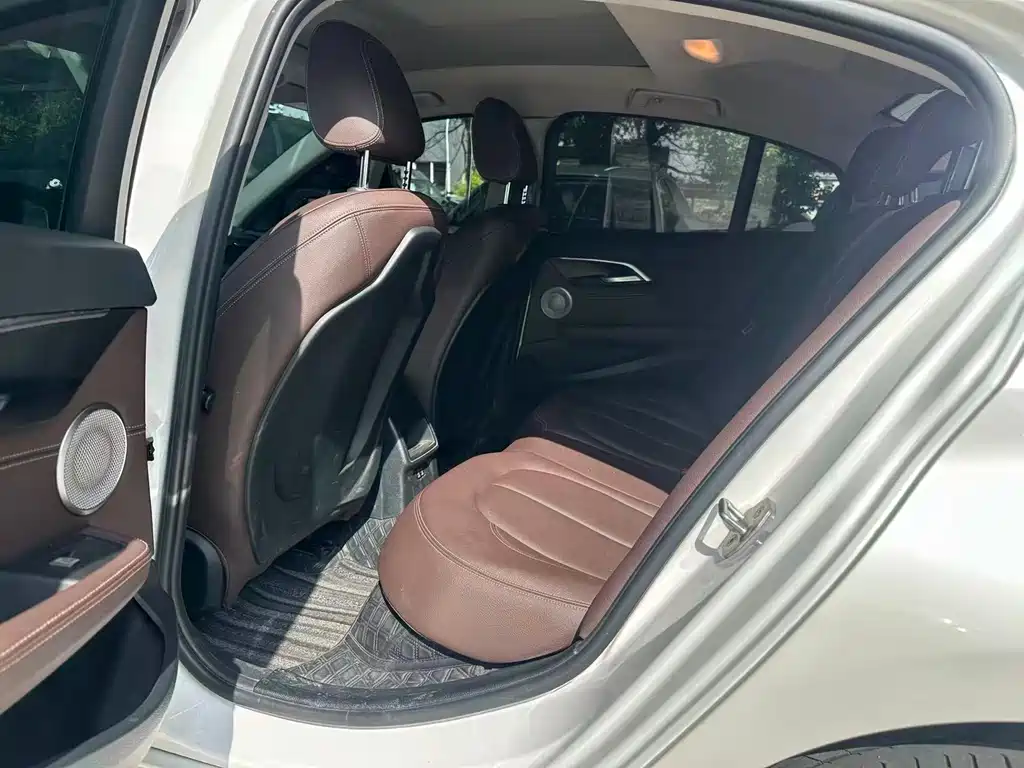 BMW 1 Series — миниатюра 4