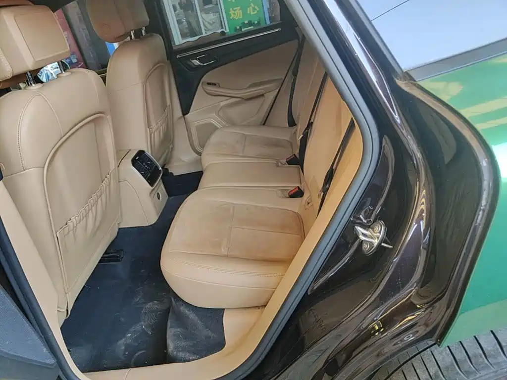 Porsche Macan — миниатюра 17