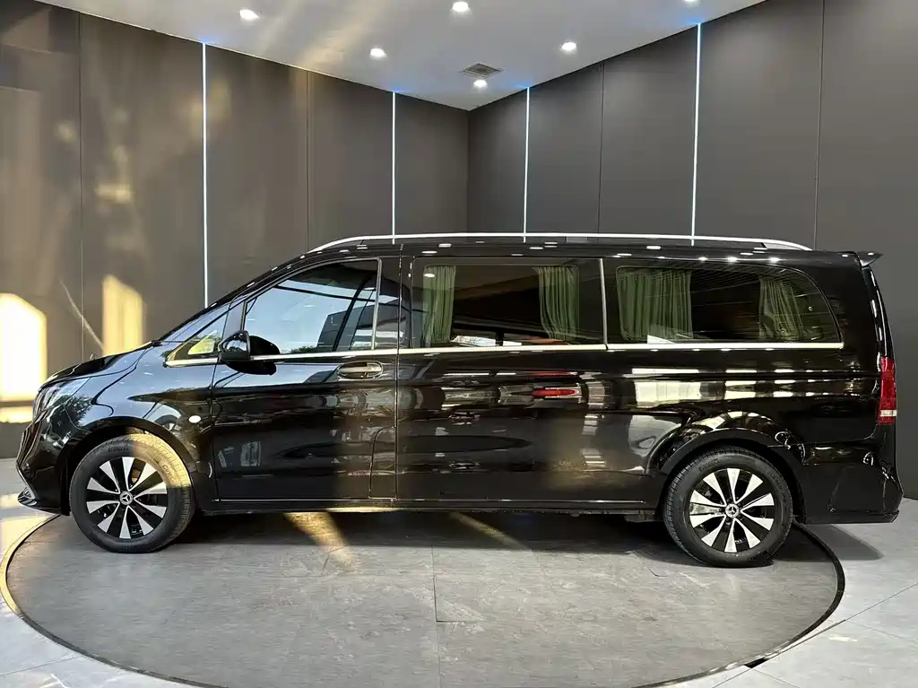 Mercedes-Benz Vito — миниатюра 4