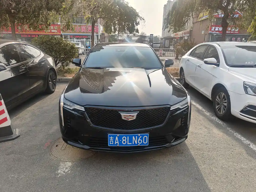 Cadillac CT4 — миниатюра 2
