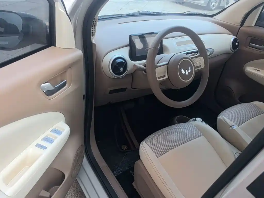 Wuling MINIEV — миниатюра 16