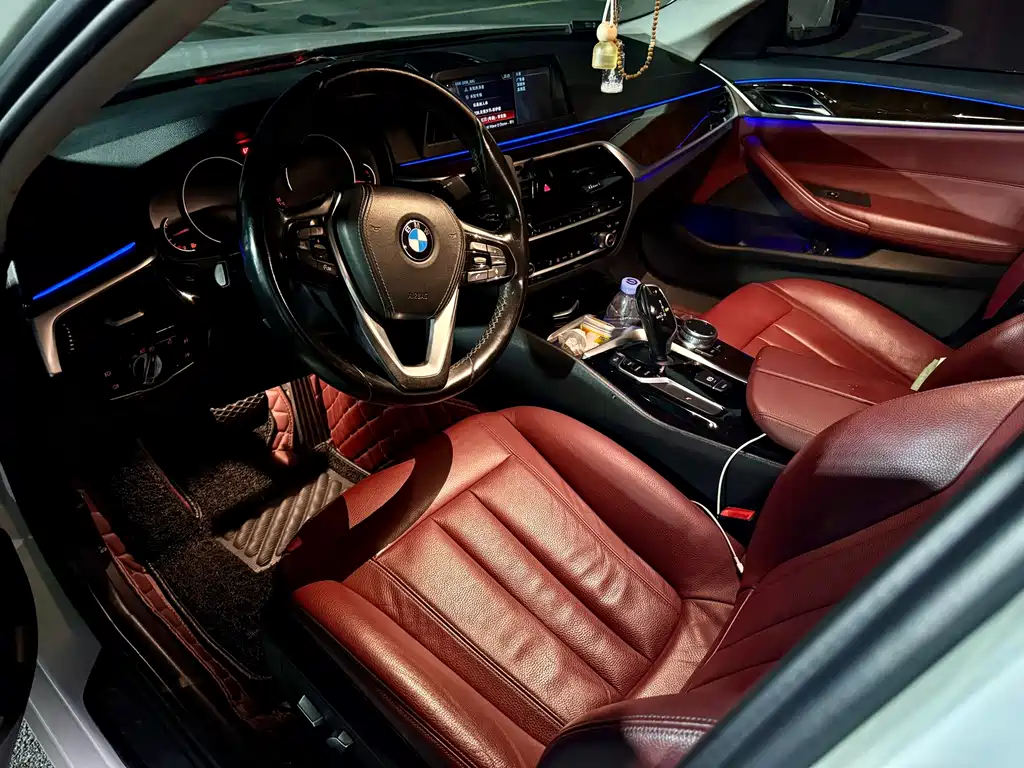 BMW 5 Series — миниатюра 6