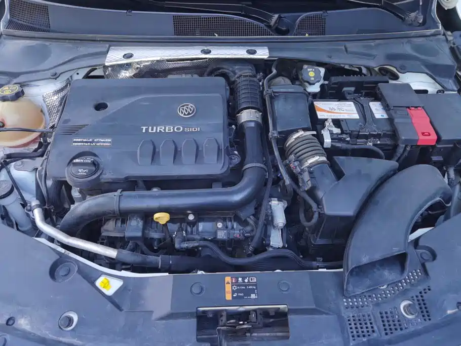 Buick Verano — миниатюра 10