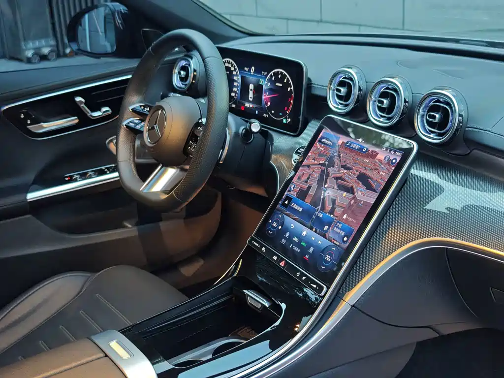 Mercedes-Benz C-Class — миниатюра 16