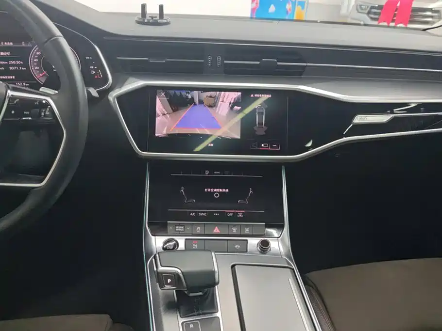 Audi A7L — миниатюра 13
