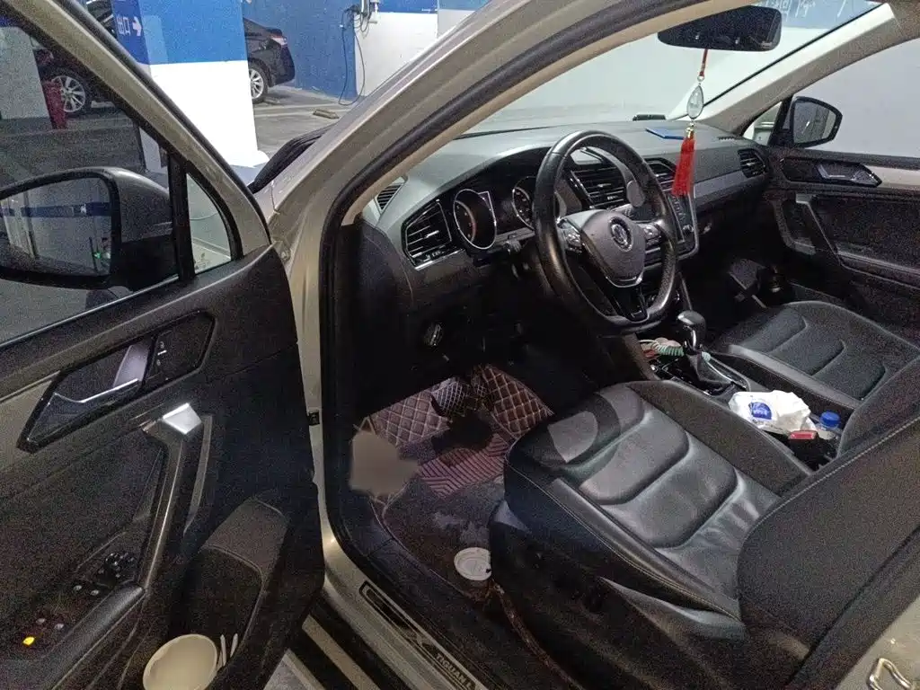 Volkswagen Tiguan L — миниатюра 14