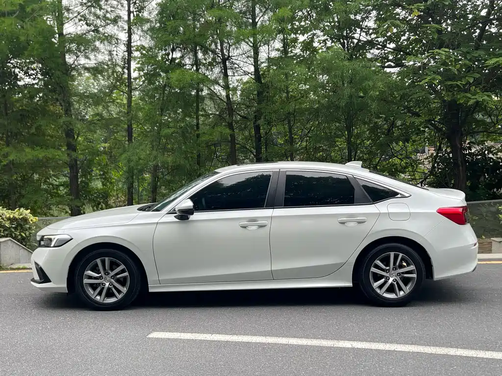 Honda Civic 2023 240TURBO CVT