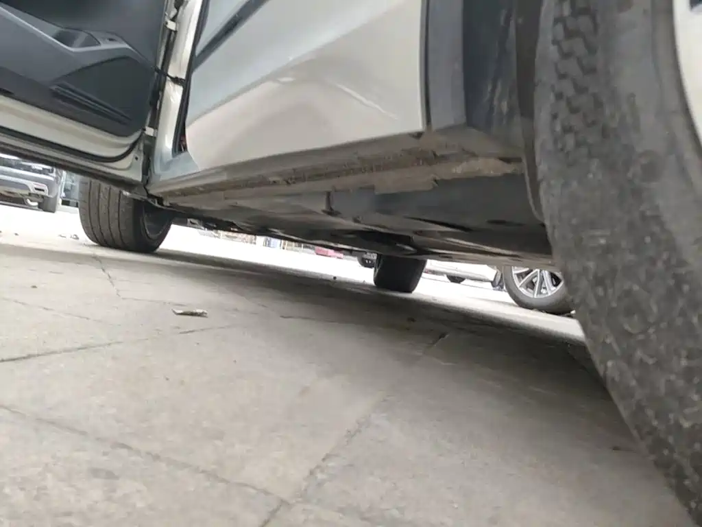 Volkswagen Tiguan L — миниатюра 22