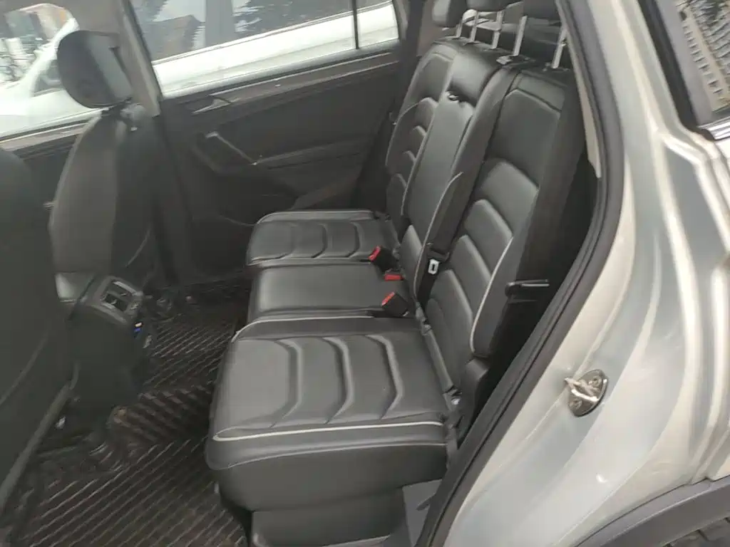 Volkswagen Tiguan L — миниатюра 17