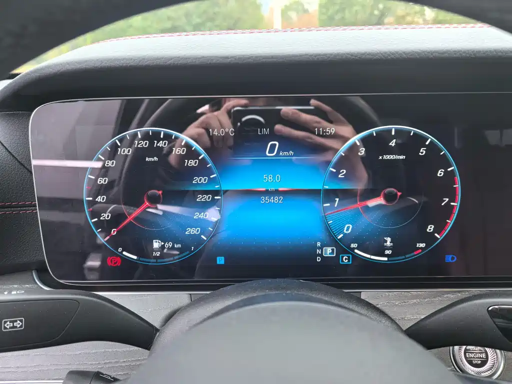 MERCEDES-BENZ E CLASS