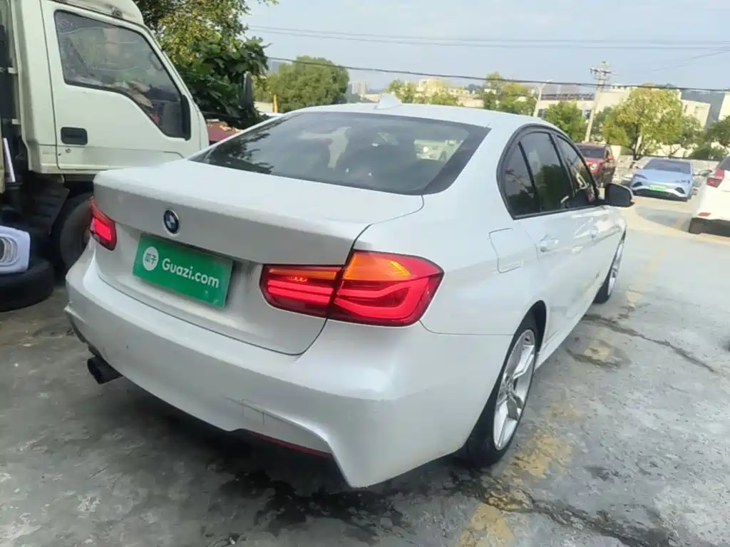 BMW 3 Series — миниатюра 7