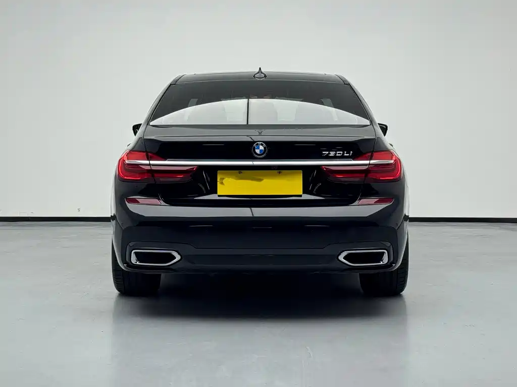 BMW 7 Series — миниатюра 3